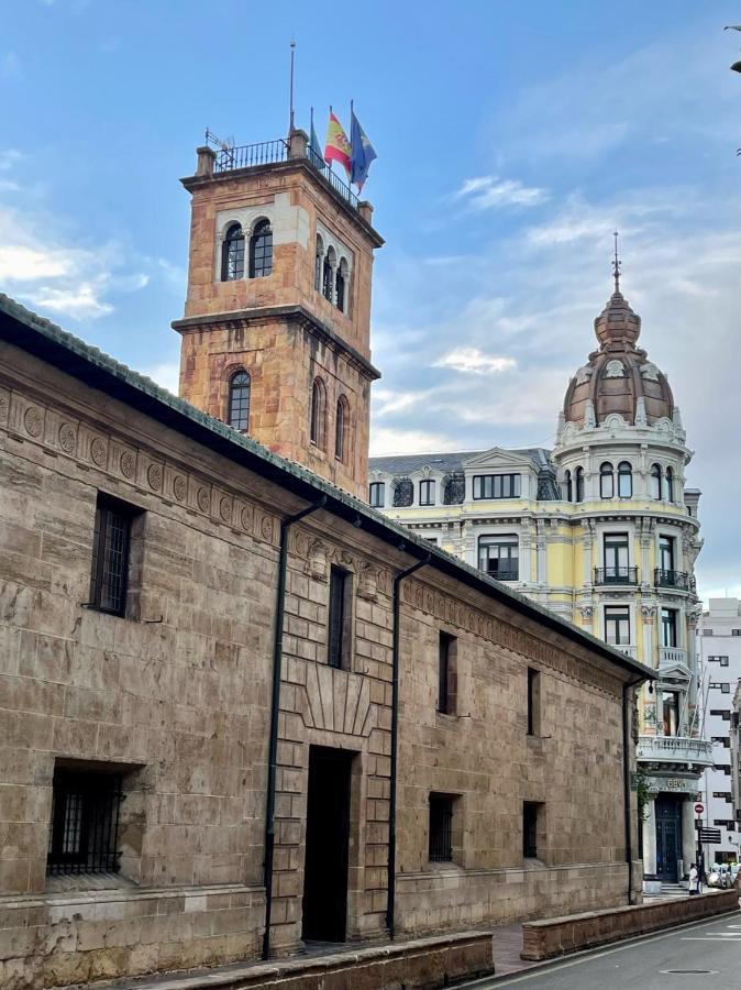 Atico Al Lado Del Ayuntamiento Apartment Oviedo Exterior foto